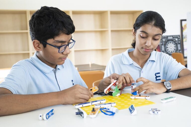 Navigating the Transition: What to Look for in the Best Middle School in Kharghar